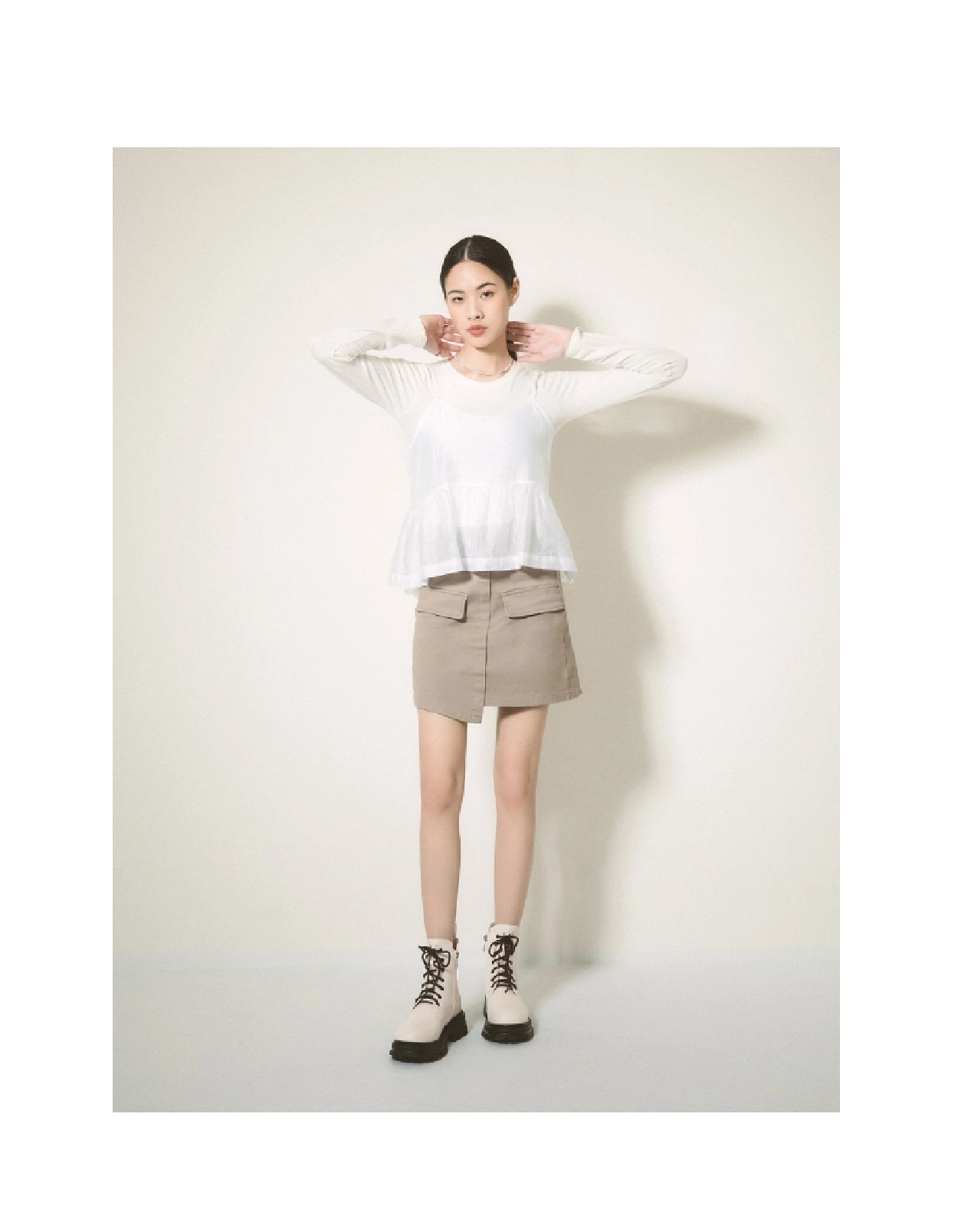 Cool Style Hack | Side V-Cut Lace-Up Martin Ankle Boots