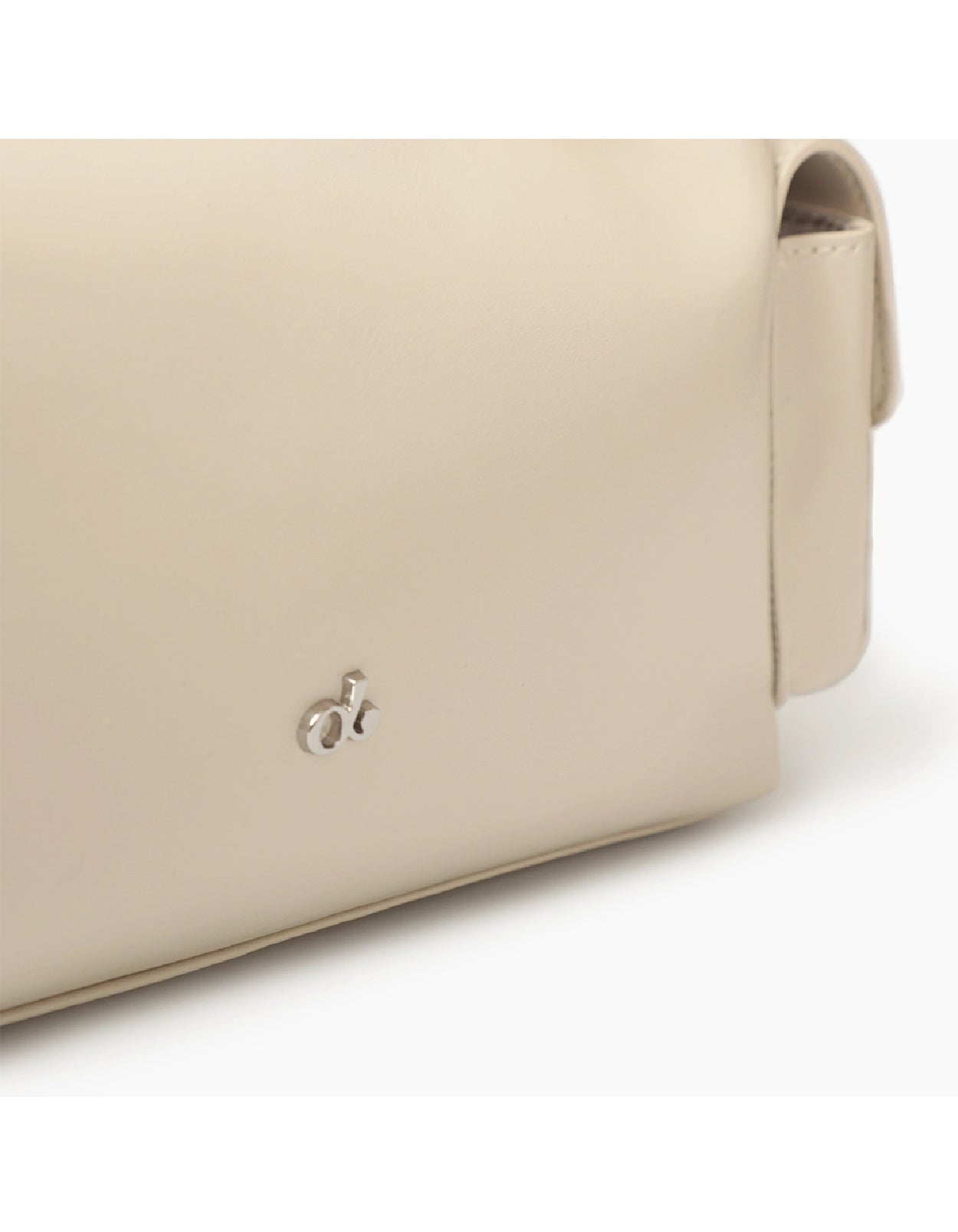 CHIC Side-Pocket Crossbody Bag