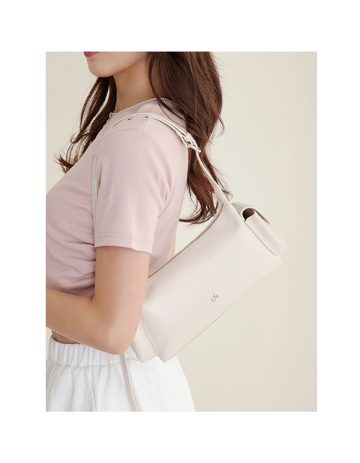 CHIC Side-Pocket Crossbody Bag