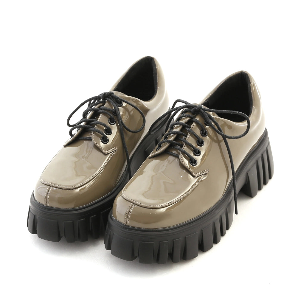 Modern Girl | Lightweight Derby Shoes with Serrated Soles