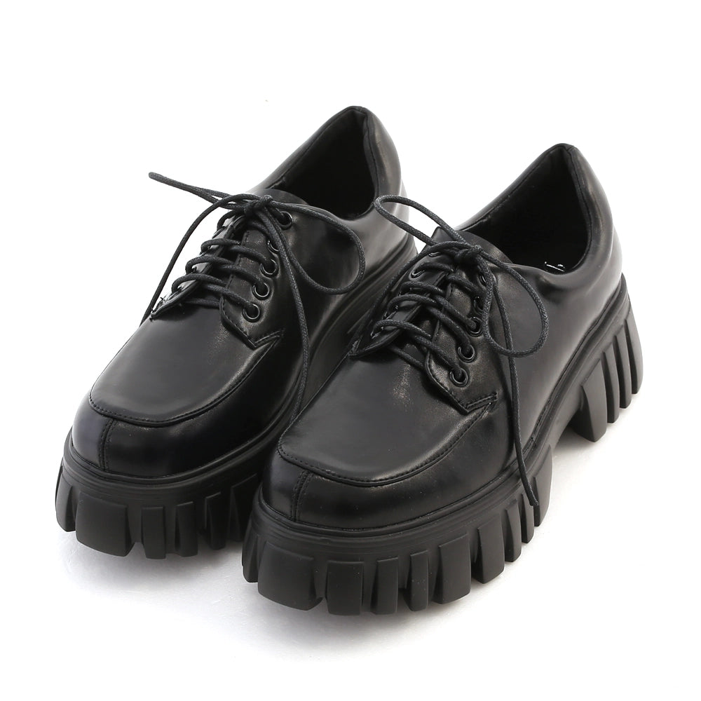 Modern Girl | Lightweight Derby Shoes with Serrated Soles