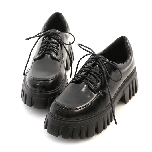 Modern Girl | Lightweight Derby Shoes with Serrated Soles