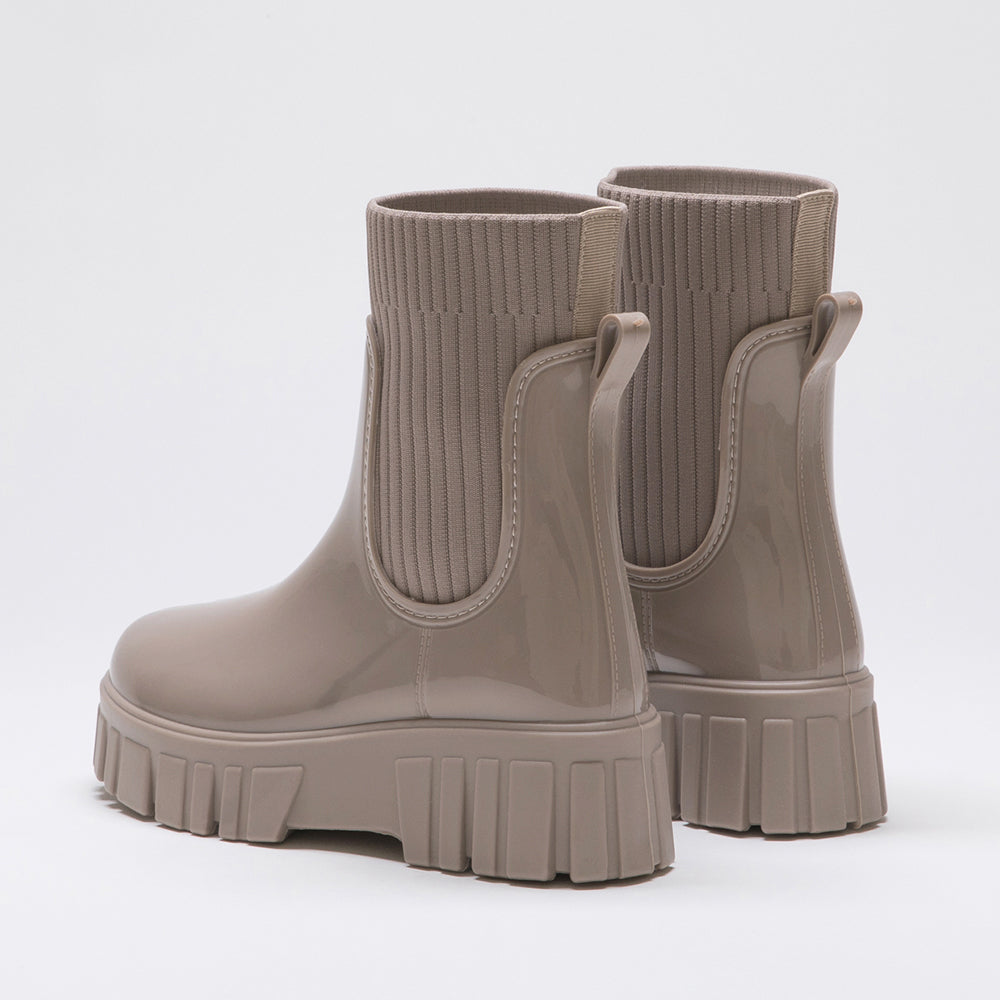 Trendy Style · Ribbed Sole Knit Short Rain Boots