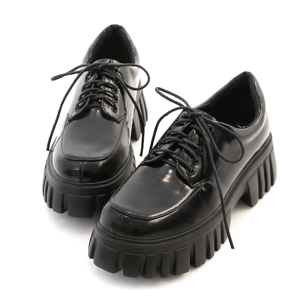 Modern Girl | Lightweight Derby Shoes with Serrated Soles