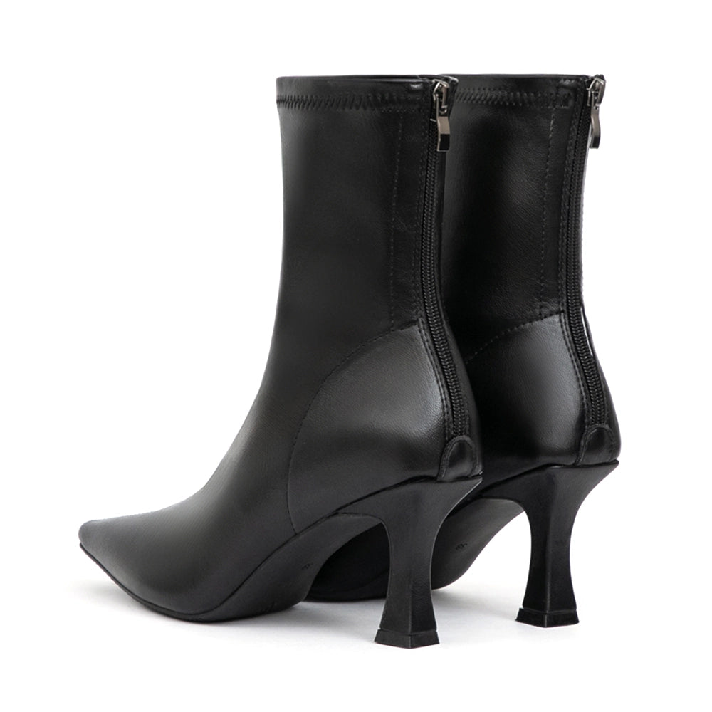 Slimming Magic Pointed Toe High-Heel Ankle Boots