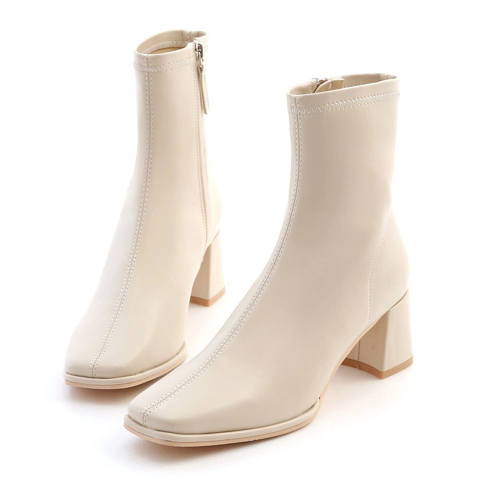 Minimalist Square-Toe Slim Fit Heeled Boots