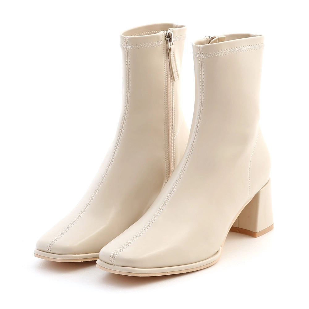 Minimalist Square-Toe Slim Fit Heeled Boots